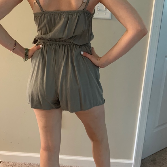 Romper - Picture 3 of 3